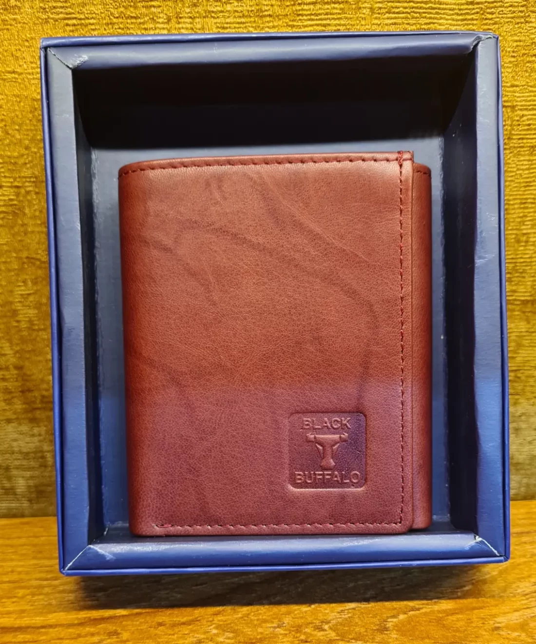 maroon leather wallet